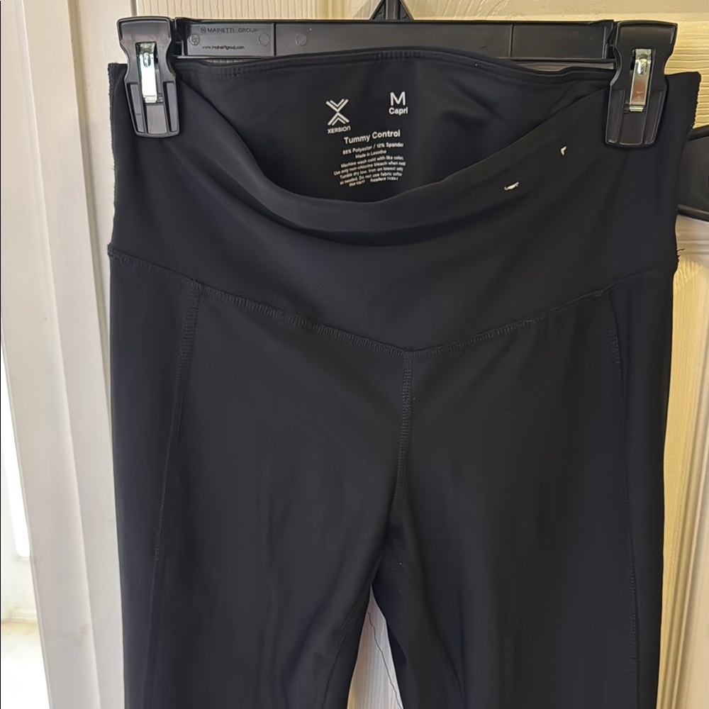Black Tummy Control Capri Leggings